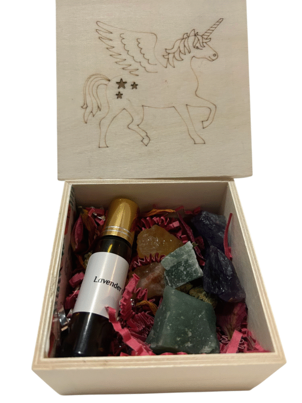 Unicorn Crystal Healing Gift Box – Lavender Oil & Gemstone Set